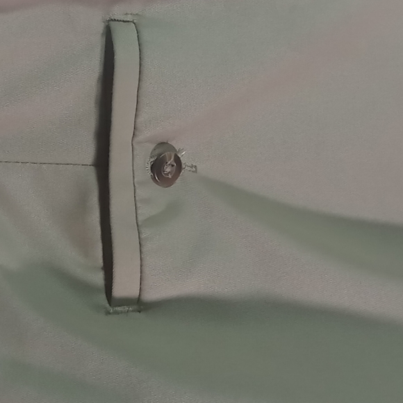 Haggar Generations Khaki trousers size 44W x 30L - Picture 7 of 11